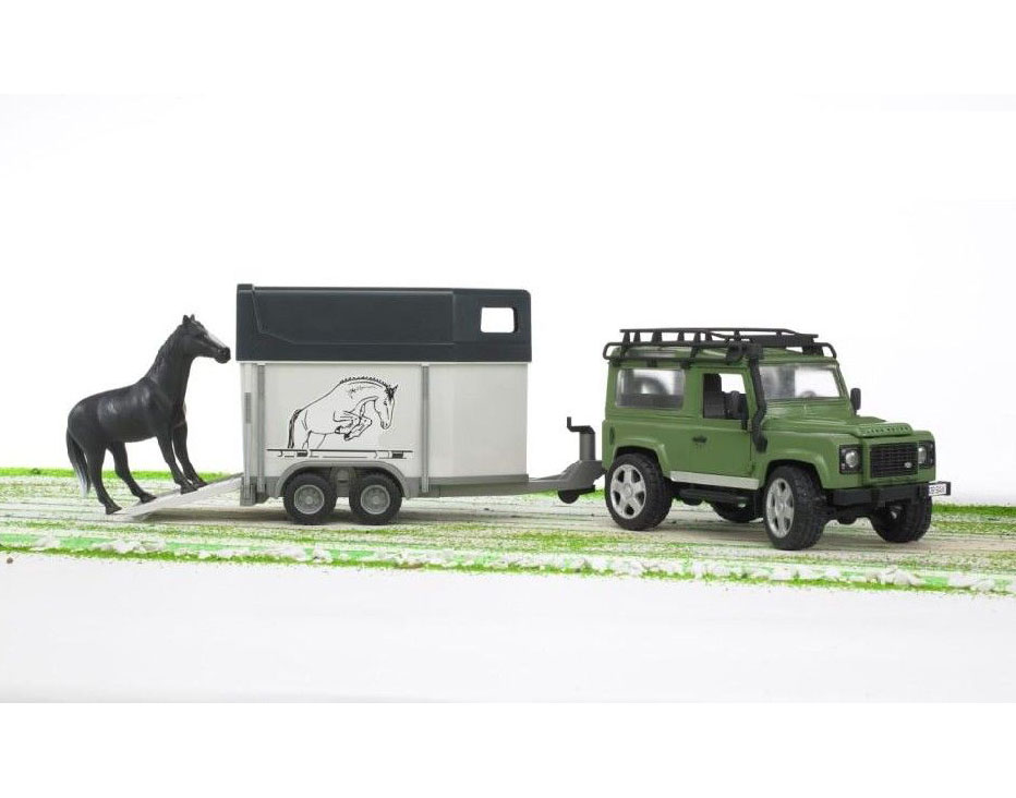 Bruder 2592 - Land Rover + Přepravník na koně